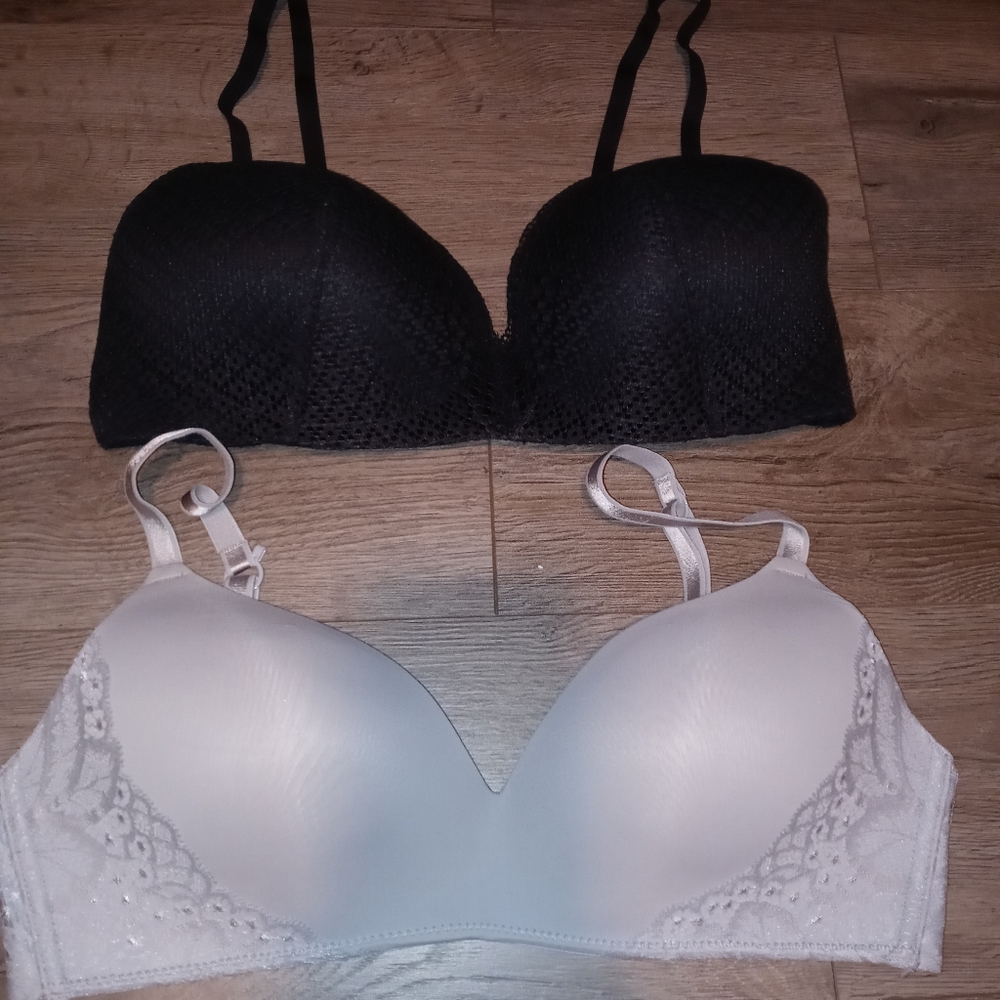 NWOT Bundle non wire bra 36C